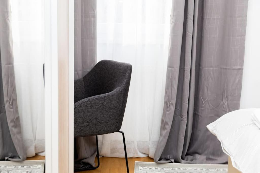 Orestaliving- 3Br On The Daube Canal/Friedensbruecke Viena Exterior foto