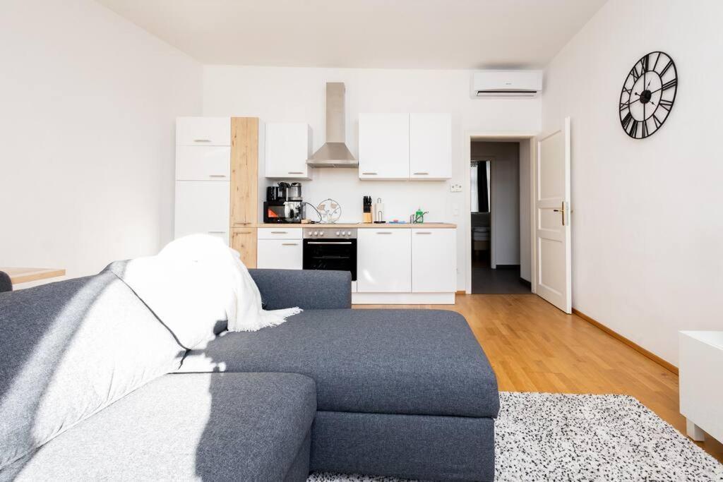 Orestaliving- 3Br On The Daube Canal/Friedensbruecke Viena Exterior foto